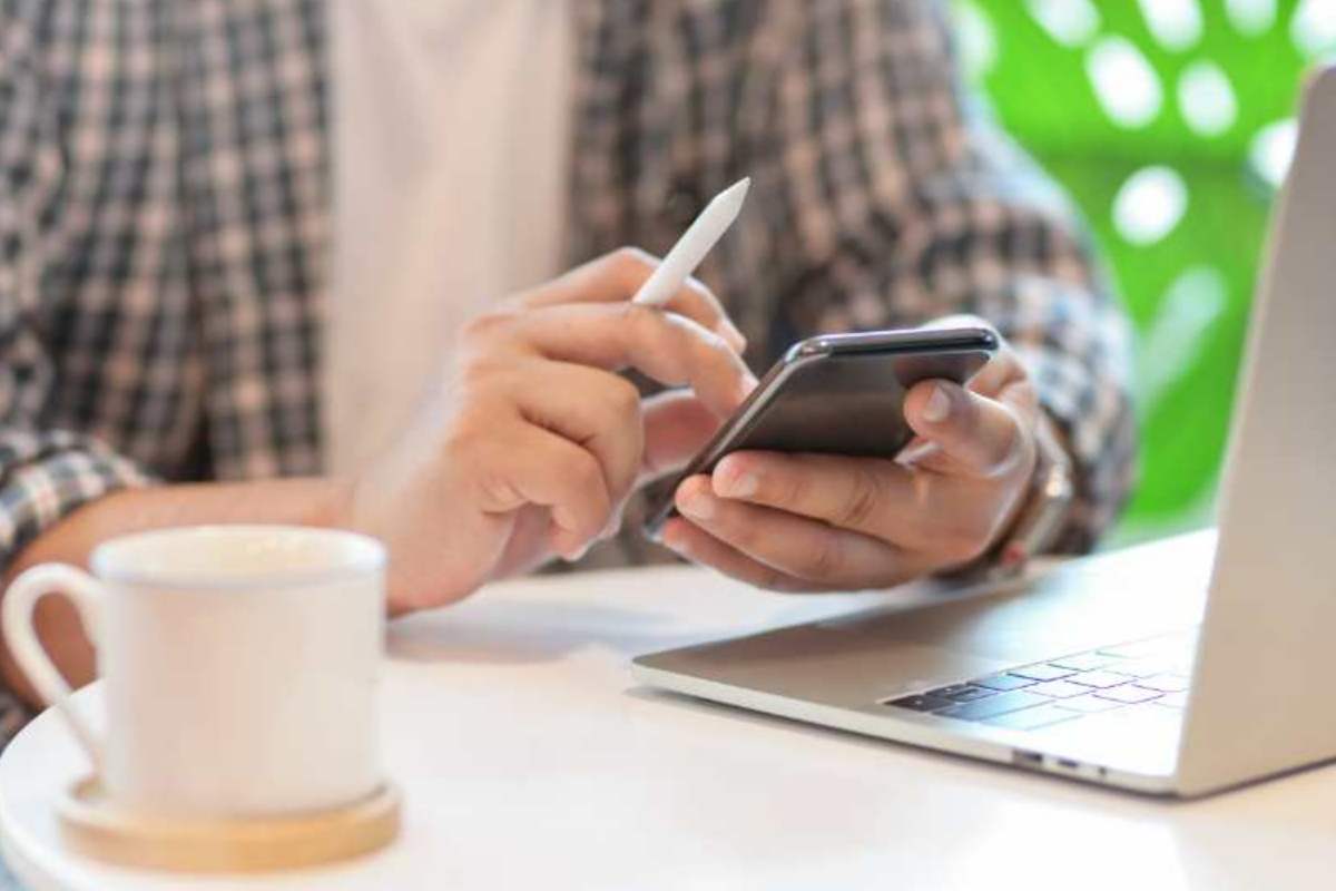 eliminare il cellulare per essere premiati