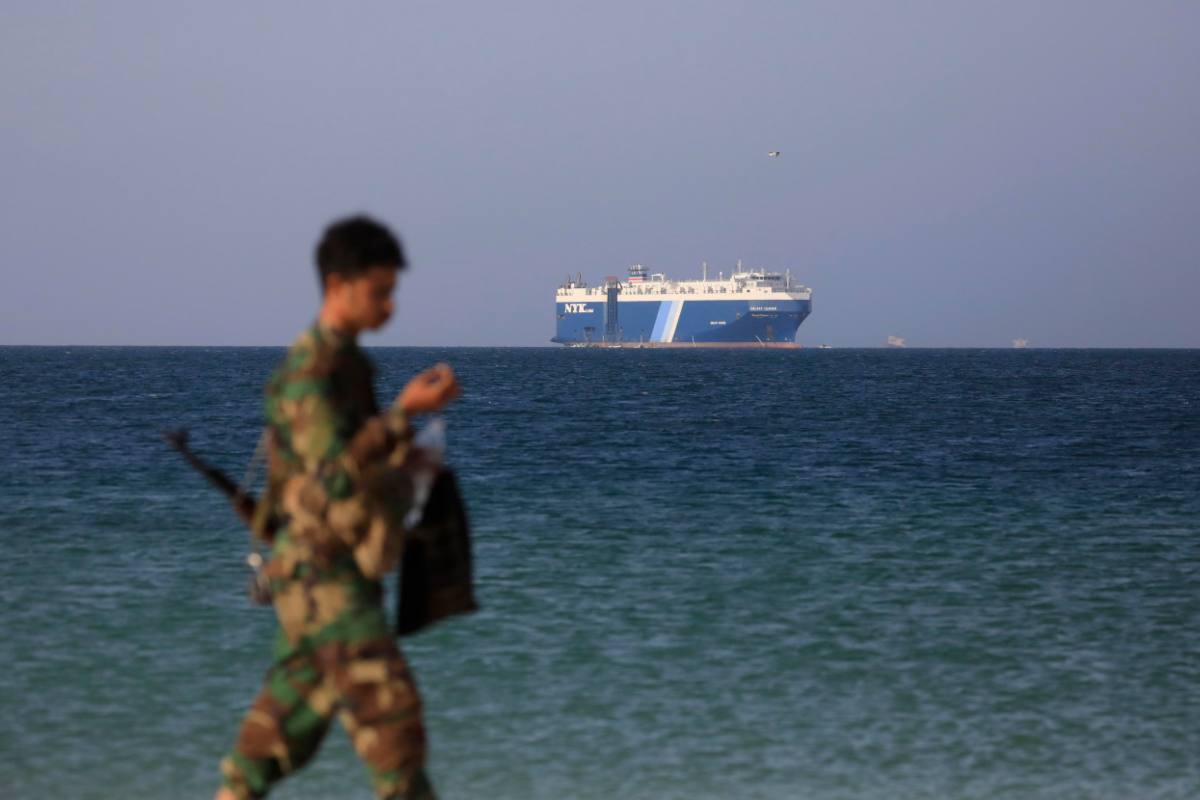 Ribelli Houthi in Yemen attaccano le navi nel Mar Rosso