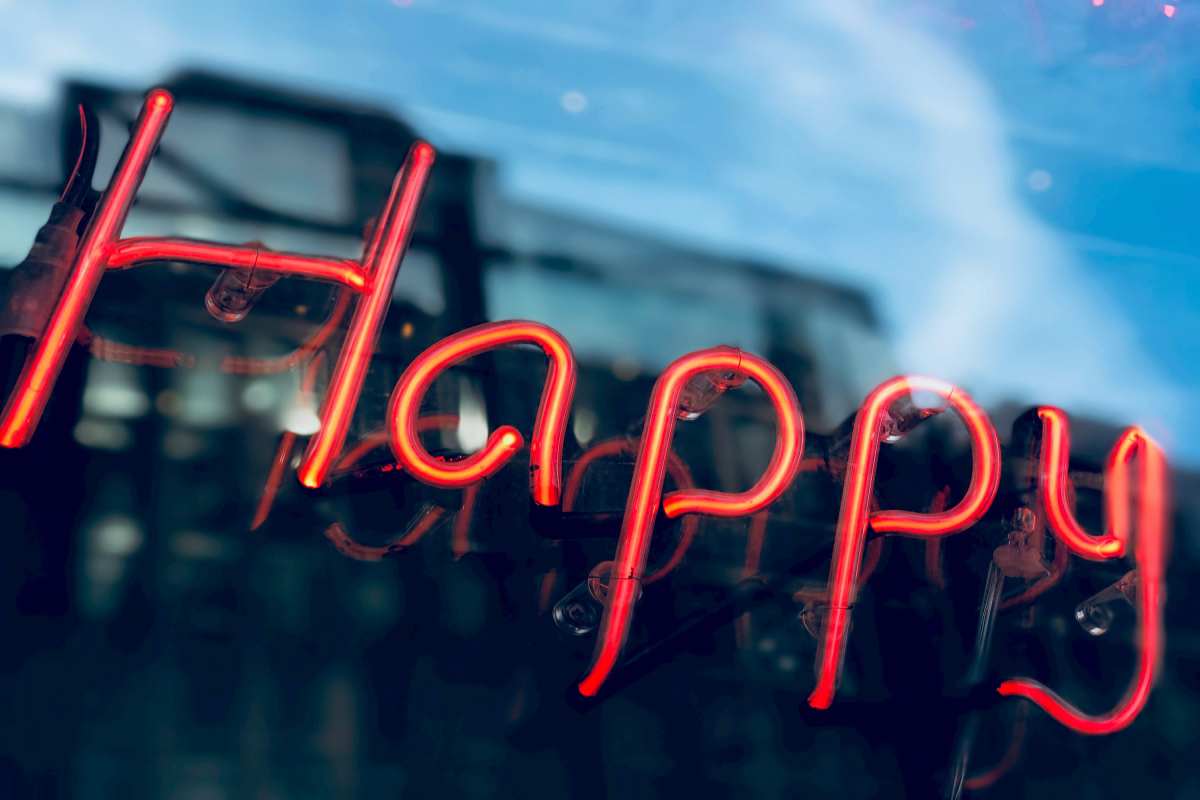 Qual è il segreto della felicità? Una domanda a cui tutti cerchiamo una risposta