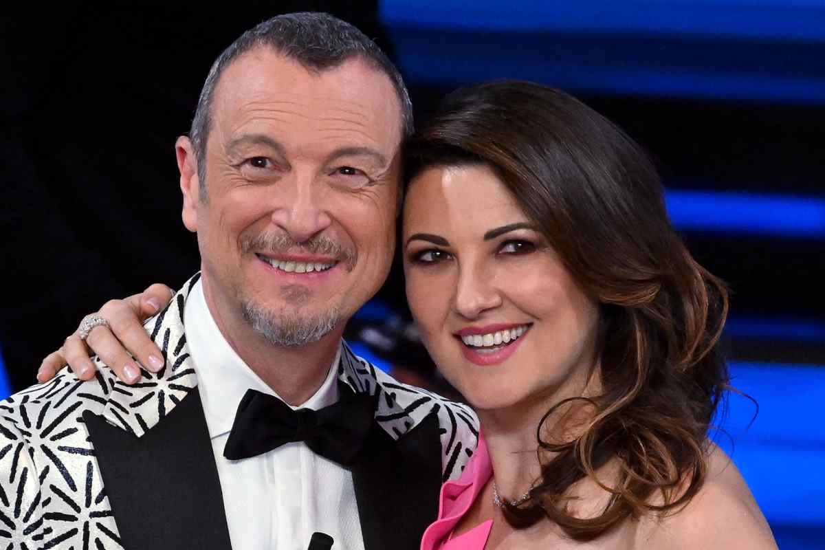 La moglie di Amadeus resta in Rai o no?