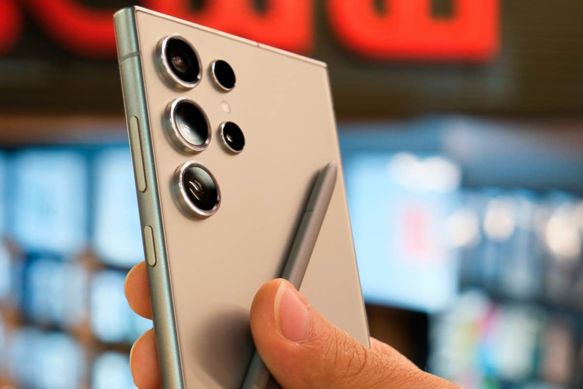 Un test dimostra come il Samsung Galaxy S24 sia meglio dell'iPhone 15