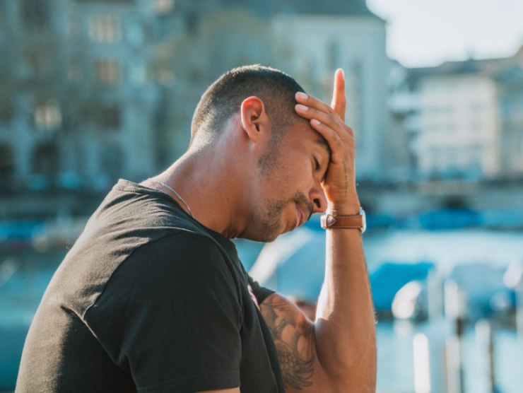 Mal di testa causato da cattive abitudini