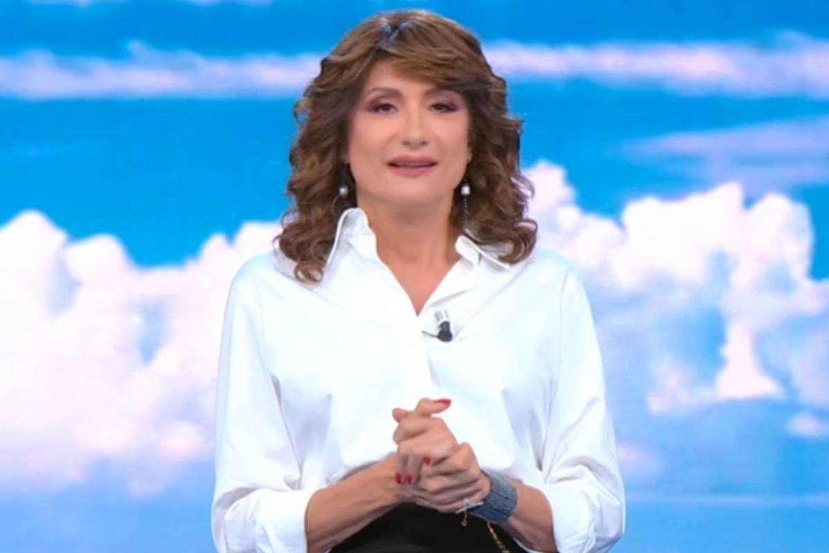 isola famosi svarione diretta: concorrente nudo